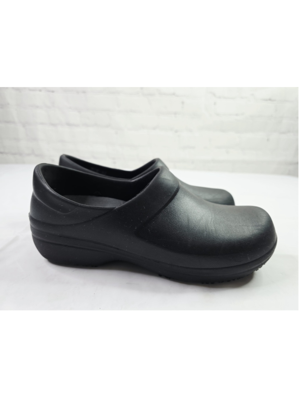 Crocs Neria Pro II Literide Clog Black Work Shoes Slip Resistant Women's Size 8